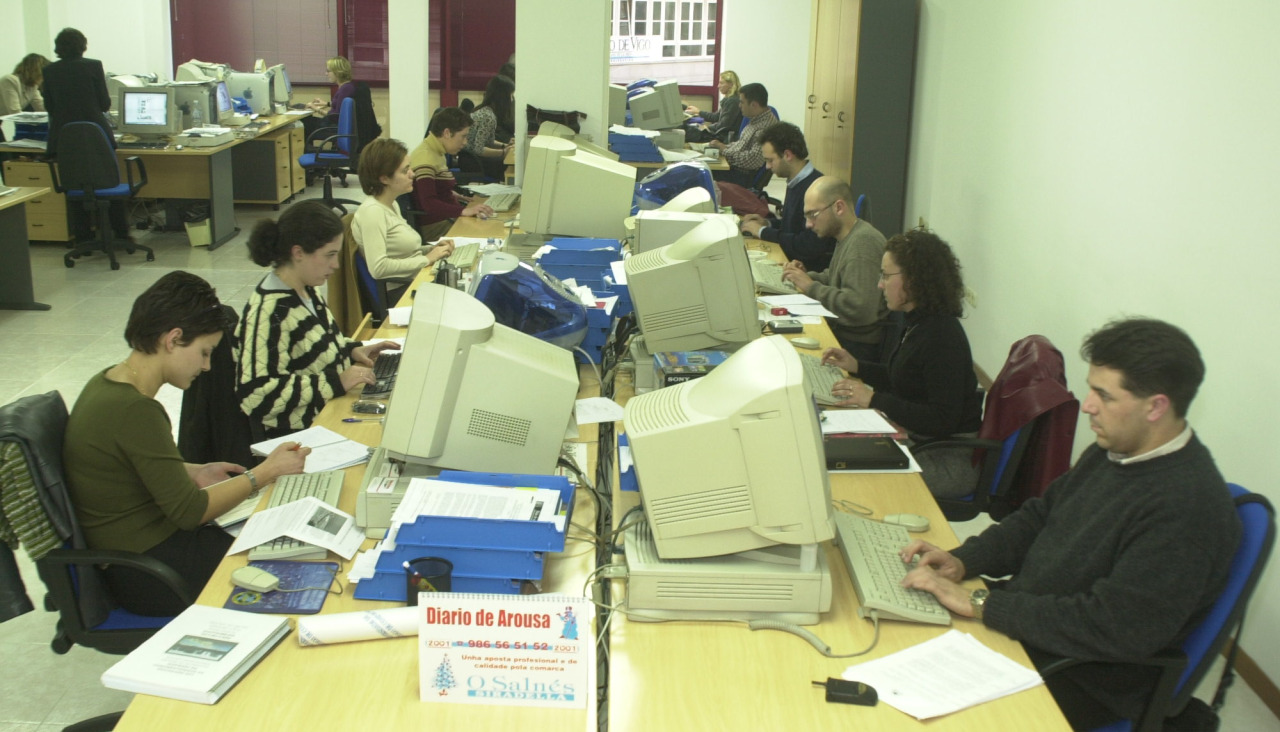 Primera redacción de Diario de Arousa cuando se inauguró en 2001