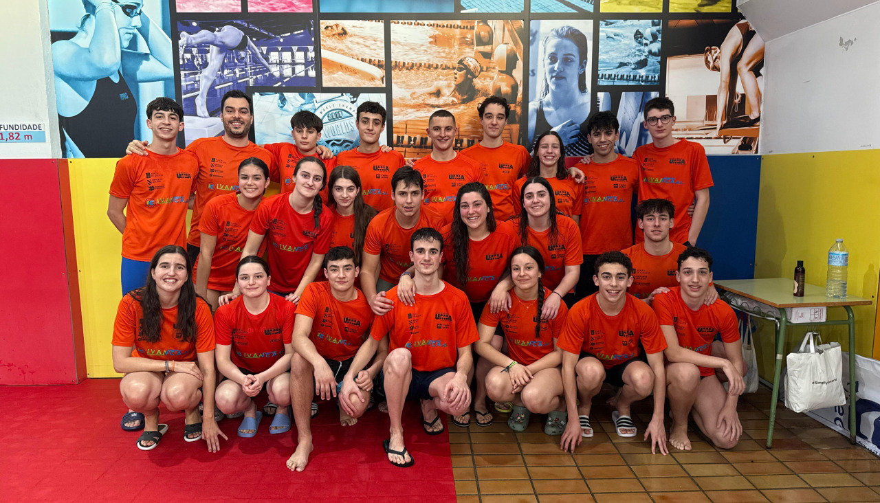 Equipo absoluto, do Acuático Umia, subcampión de liga de Primeira División