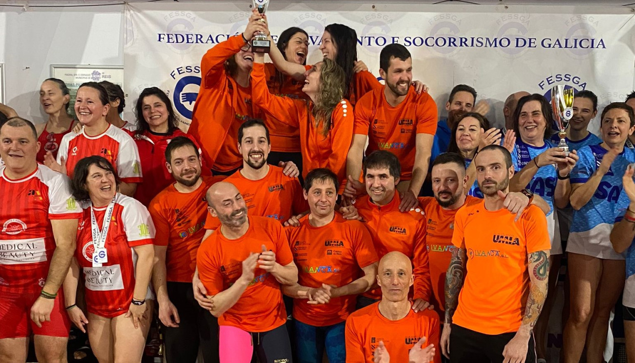 Equipo Máster do Club Acuácuto Umia, campeón galego 2026