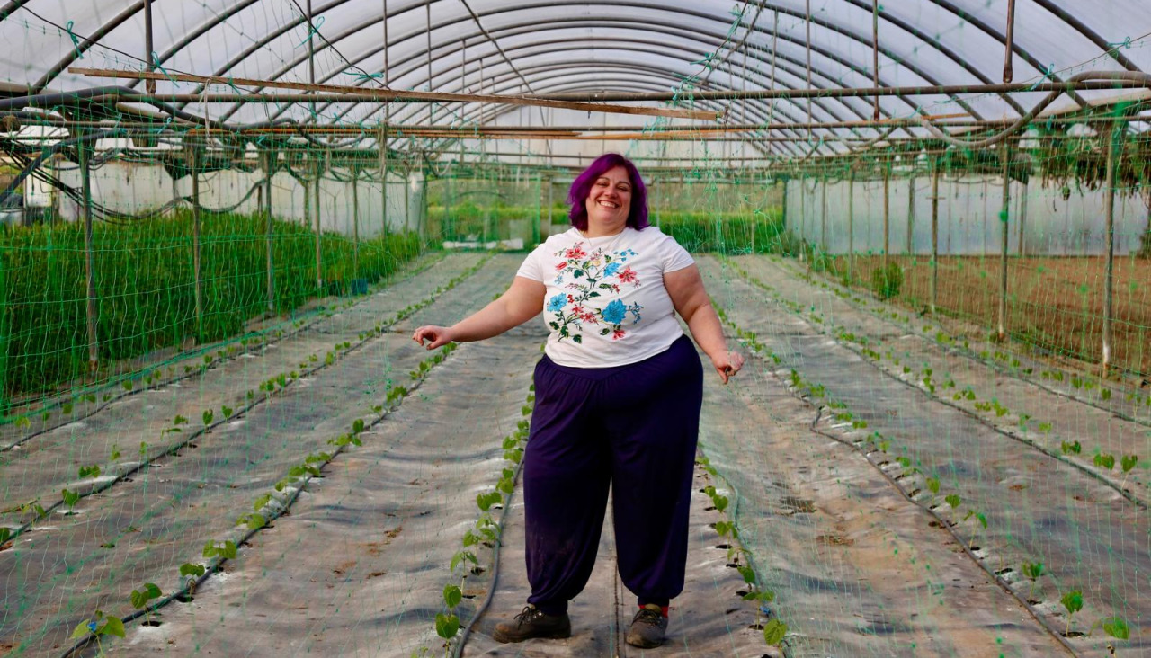La cambadesa, en el invernadero en el que trabaja
