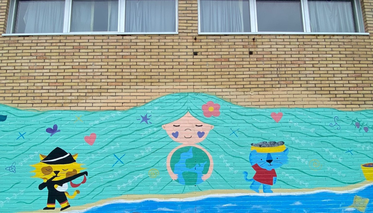 Fachada del Colegio Plurilingüe de Portonovo