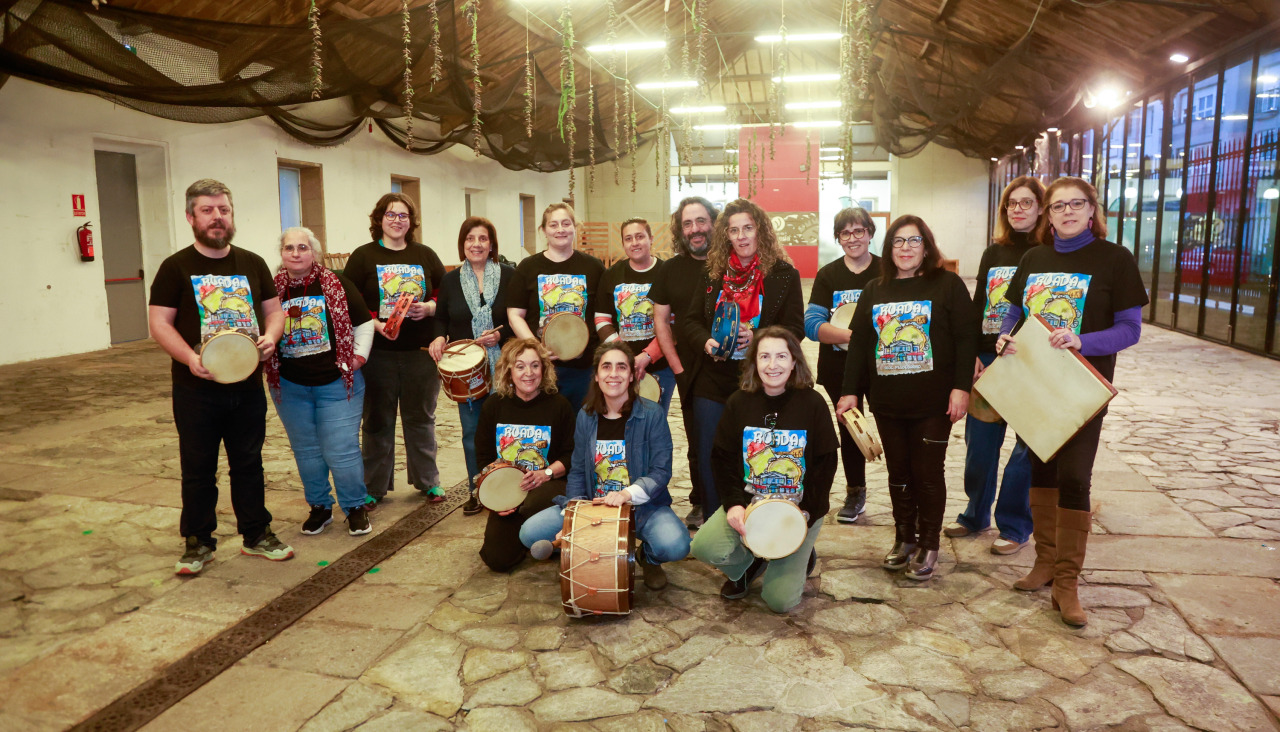 Imaxe de membros da asociación nunha foto de grupo