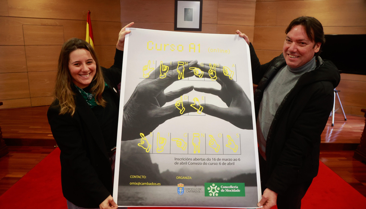 La concejala de Mocidade, Noelia Gómez, y el teniente de alcalde, Tino Cordal