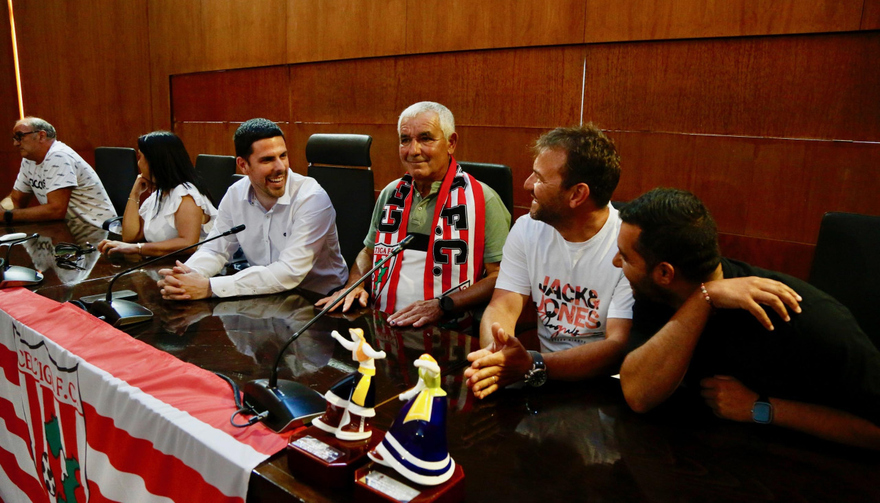 El presidente Harry Dios en la recepción que le hizo el Concello el pasado mes de junio por el ascenso