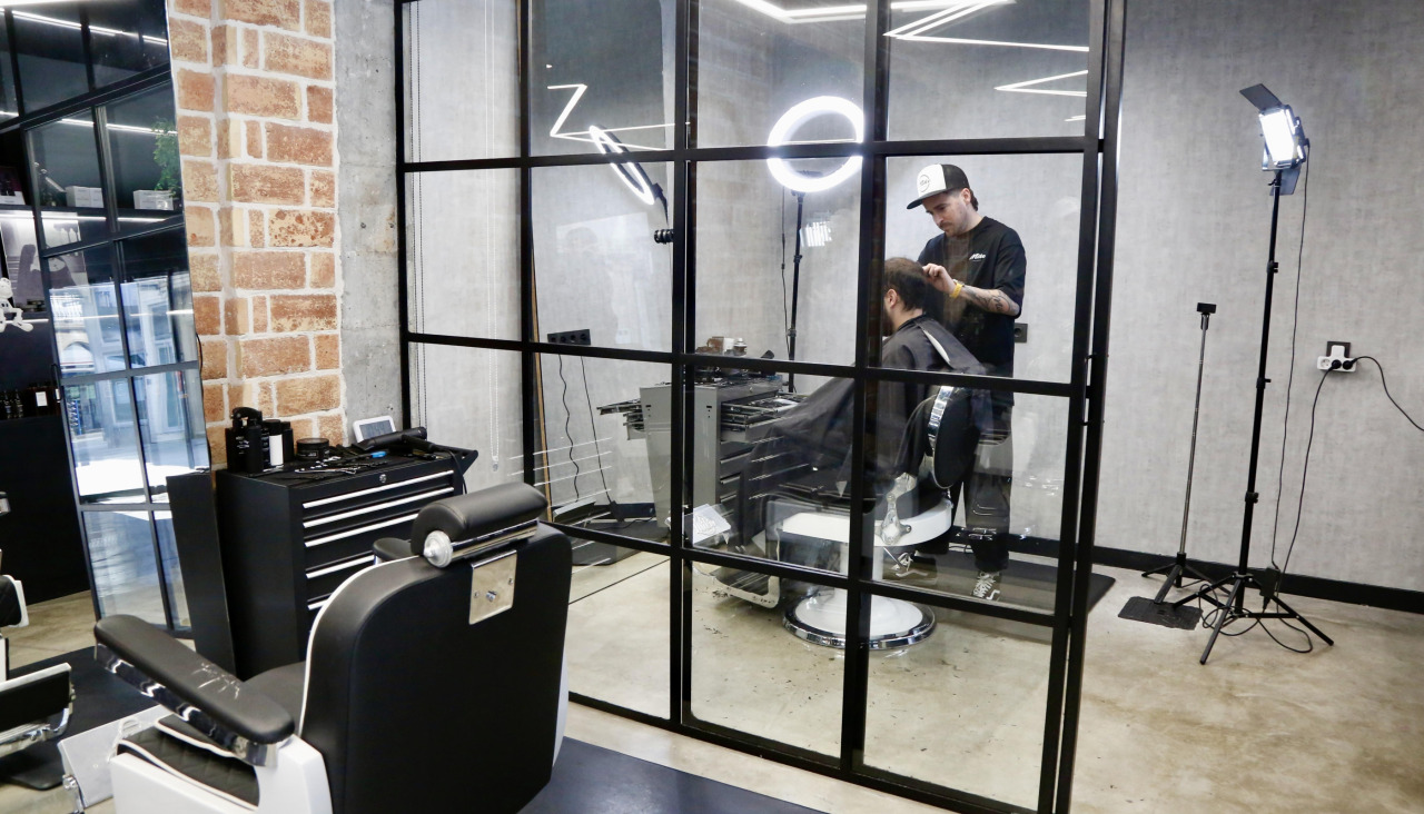 Un día de trabajo en Mike Hair Studio