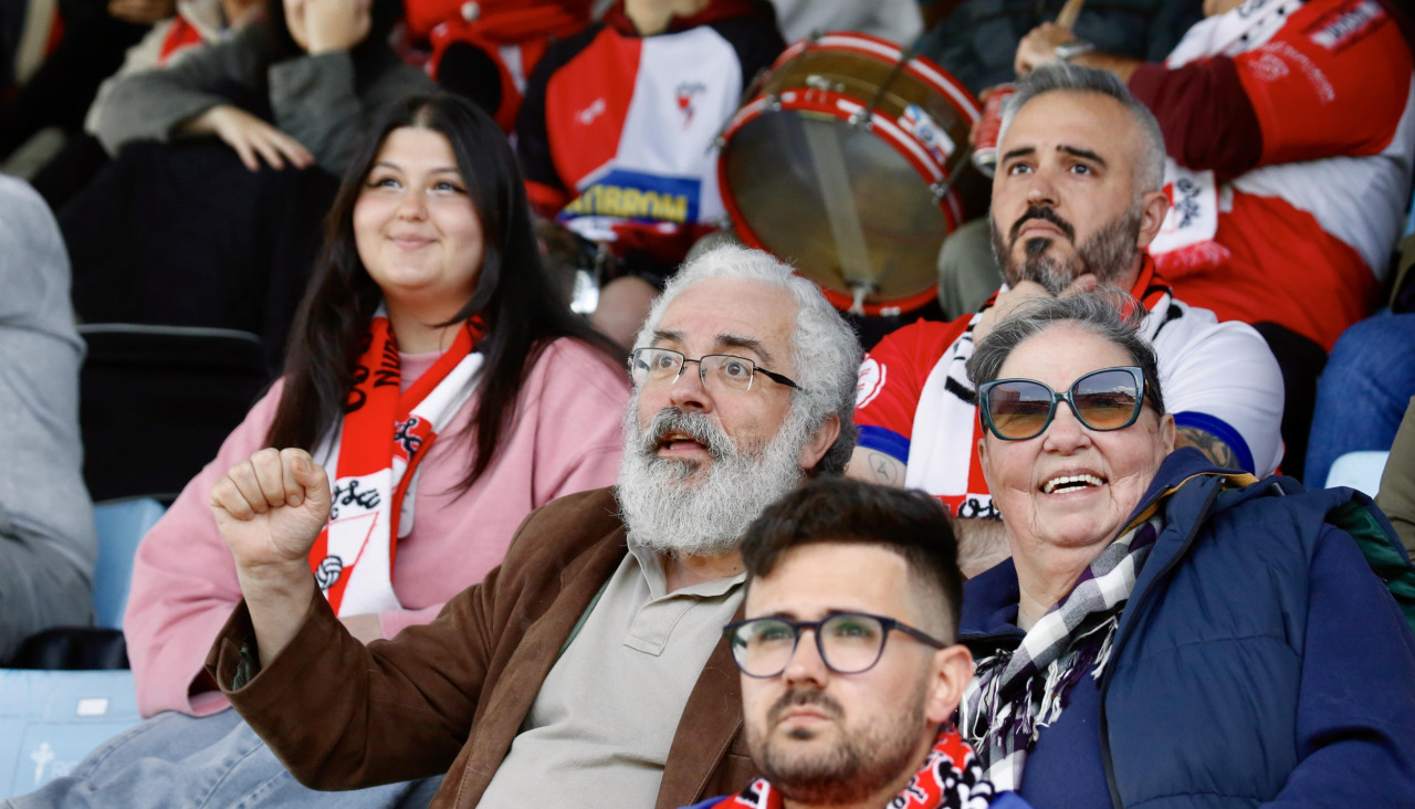 El Arosa tiene personas entre su afición que se preocupan por cuidar y poner en valor su historia