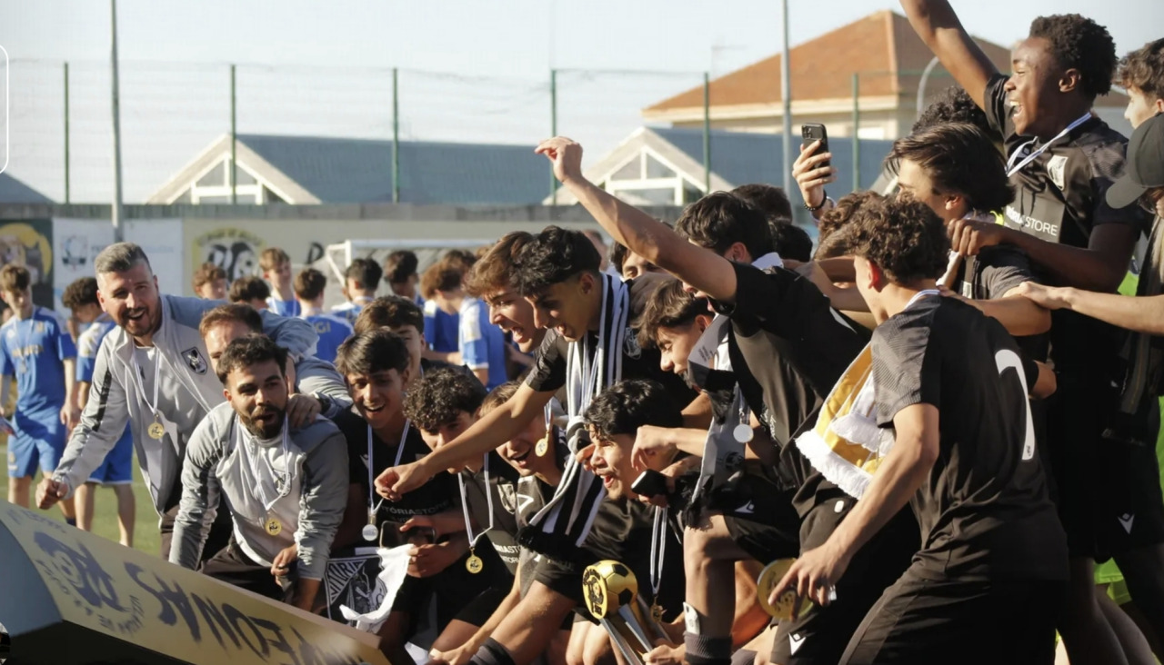 Los jugadores del Vitoria de Guimaraes celebran el título