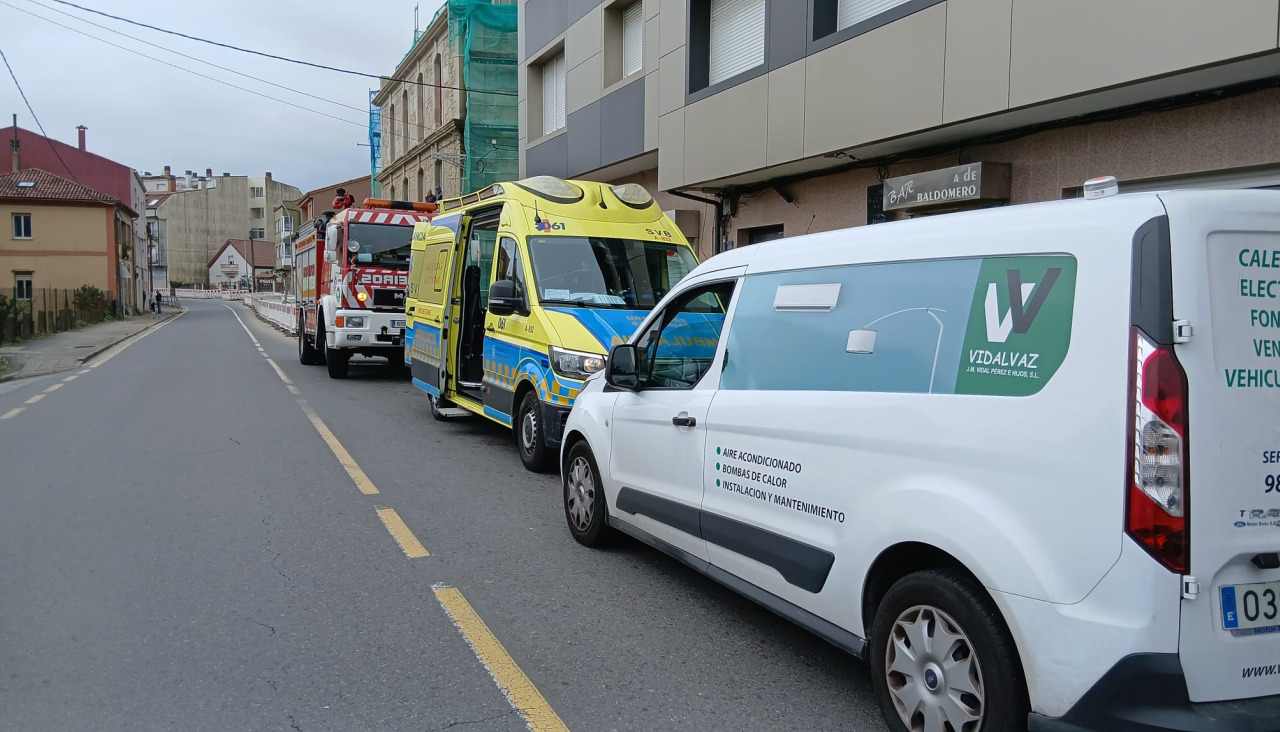 El accidente de tráfico con un herido se registró en la carretera AC-305, en su tramo denominado Rúa Norte, a su paso por Palmeira
