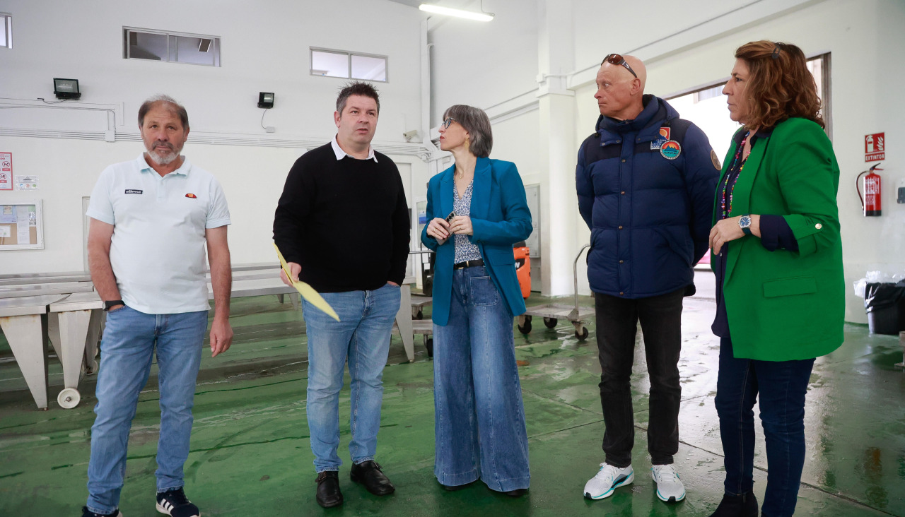 La directora xeral, Ángeles V. Suárez, junto al patrón mayor, Alejandro Pérez