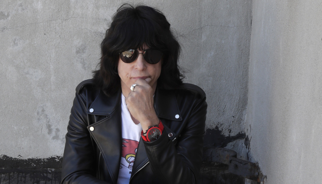El batería de The Ramones actuará en Vilagarcía con su proyecto