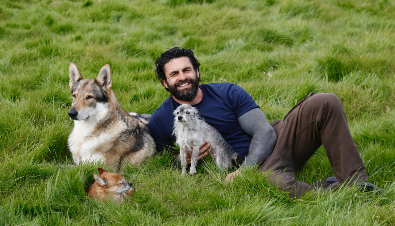 Javier Otero Anubis Dimitris con sus animales