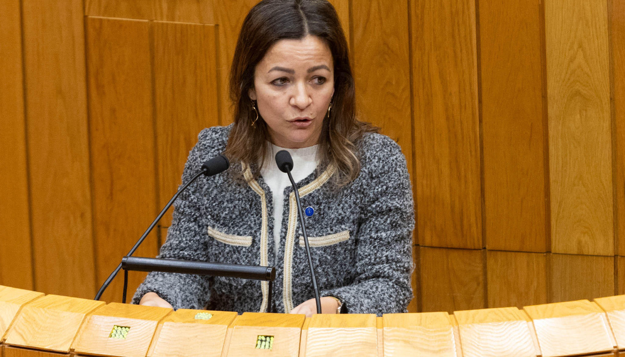 La conselleira de Mar en el Parlamento