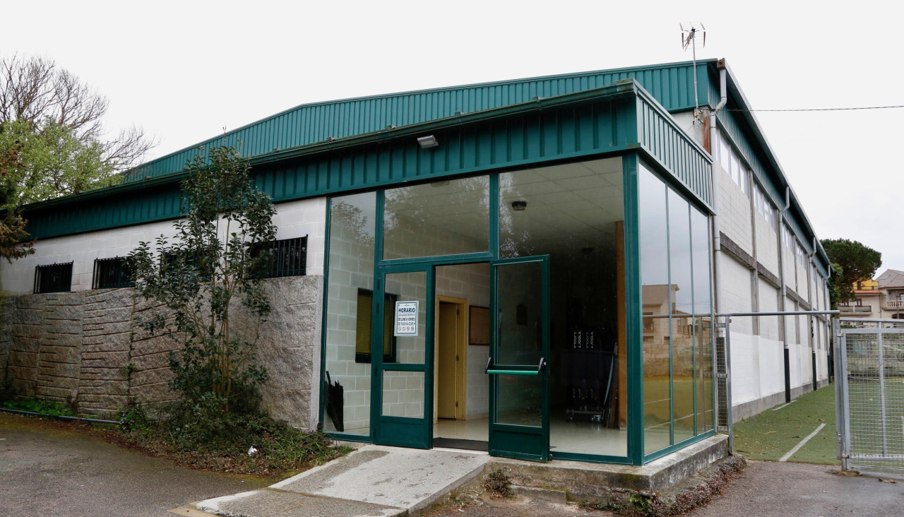 Entrada a las instalaciones deportivas