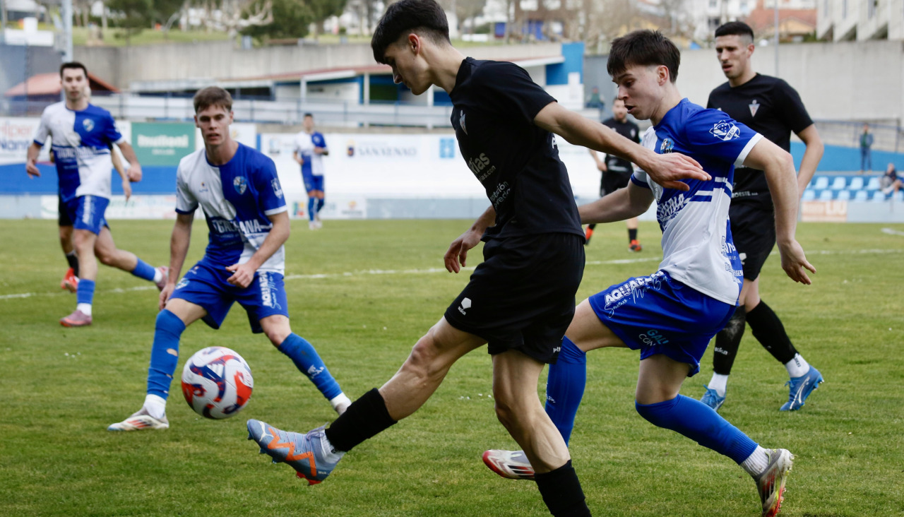El Portonovo puede sellar esta tarde su presencia en la fase de ascenso
