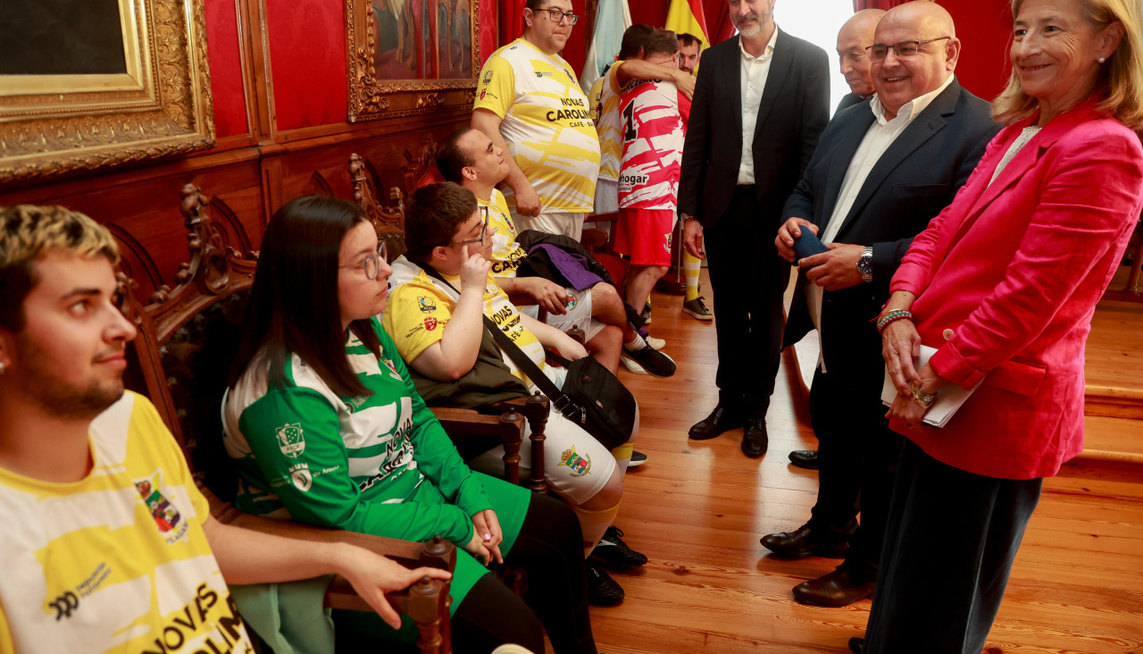 Xunta, RFGF y Concello respaldaron al Vilagarcía SD en la presentación de A Nosa Champions