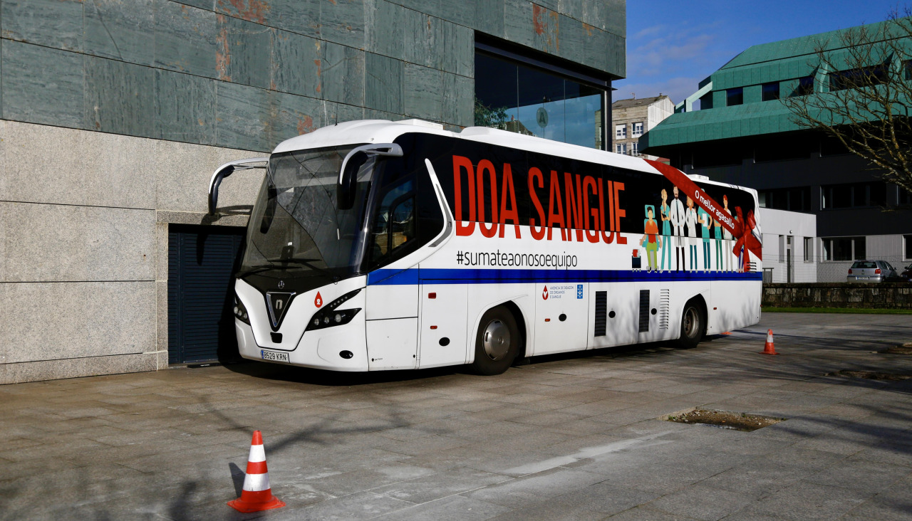 El autobús para donar sangre aparcado en Vilagarcía este año