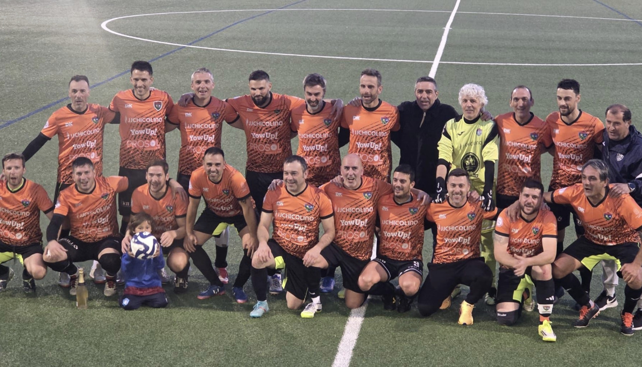 El CD Boiro se proclama campeón de liga del grupo de Santiago de División de Honor y jugará el Campeonato Gallego