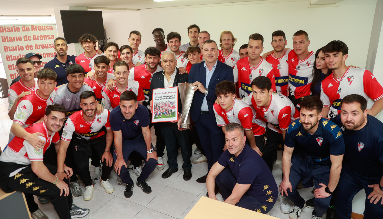 visita del arosa sc al diario de arousa