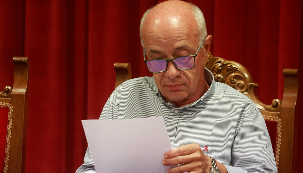 El regidor, Gonzalo Durán, en el transcurso de una sesión plenaria