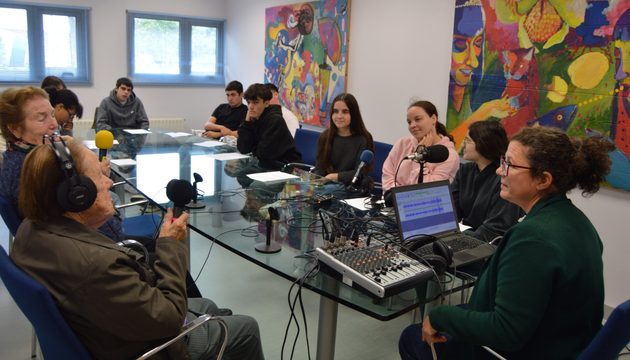 Participantes en el podcast del IES Vilalonga