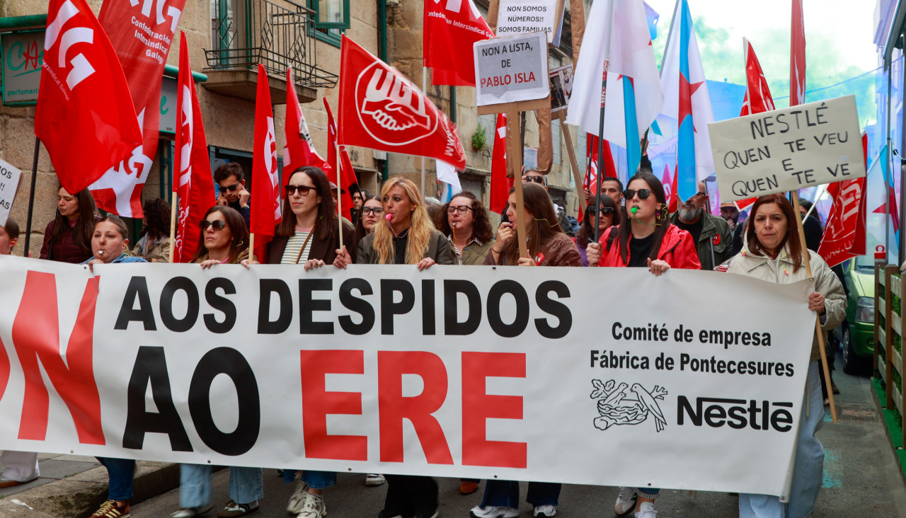 Manifestación contra o ERE en Cesures