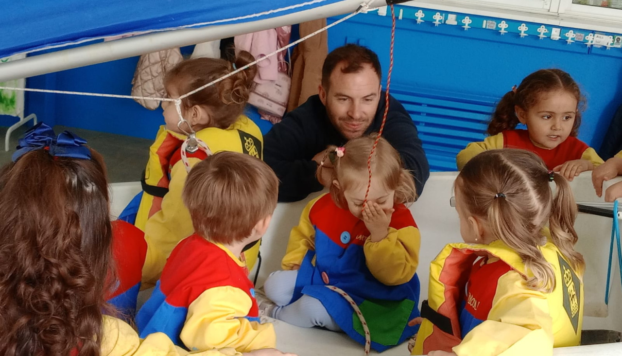 Alumnado de la Escuela Infantil Municipal Bonecos en la Semana do Deporte