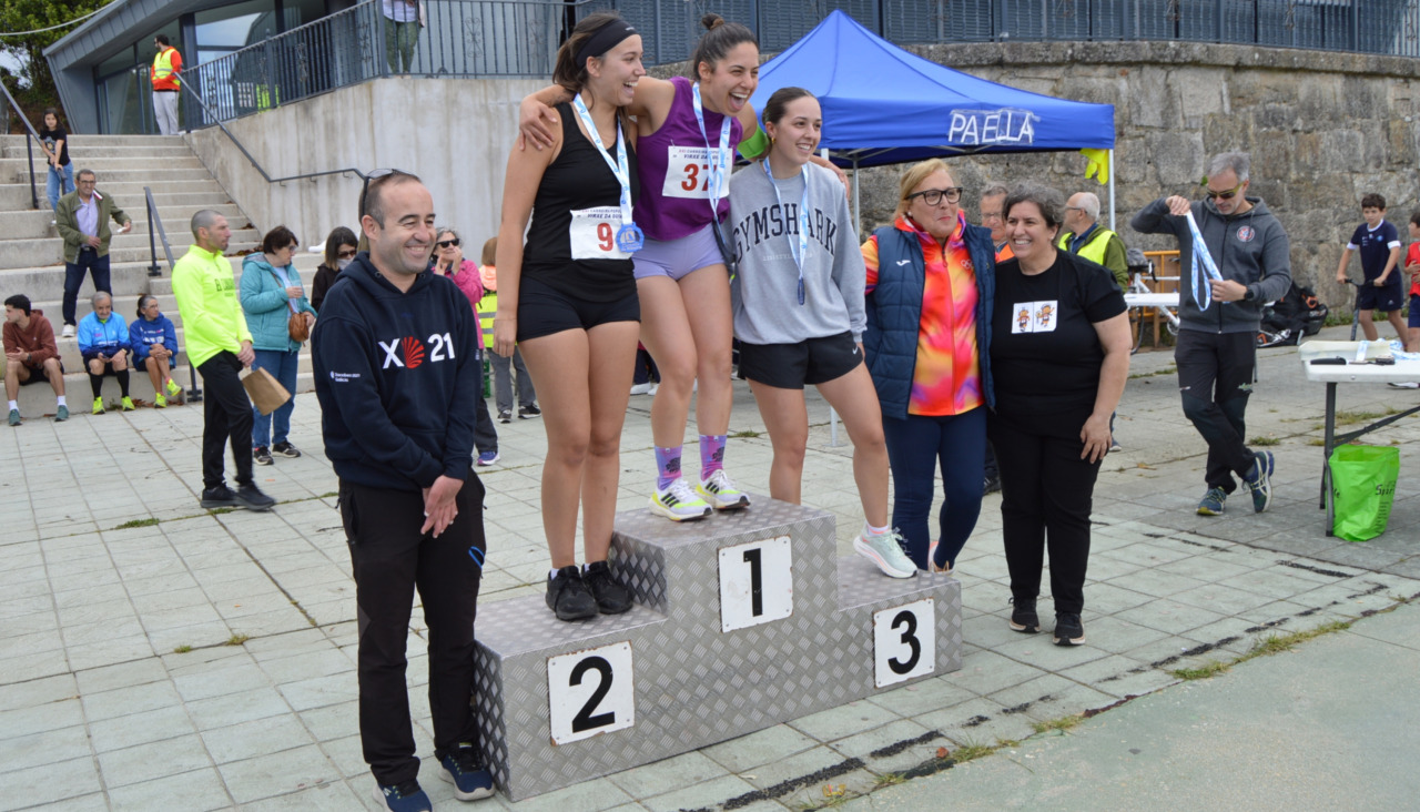 Imagen del pòdio de la XXI Carreira Popular da Guía