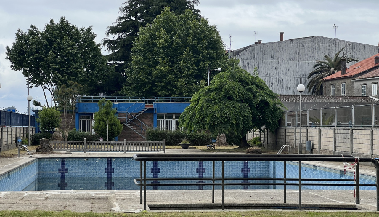 Piscina Municipal de Pontecesures