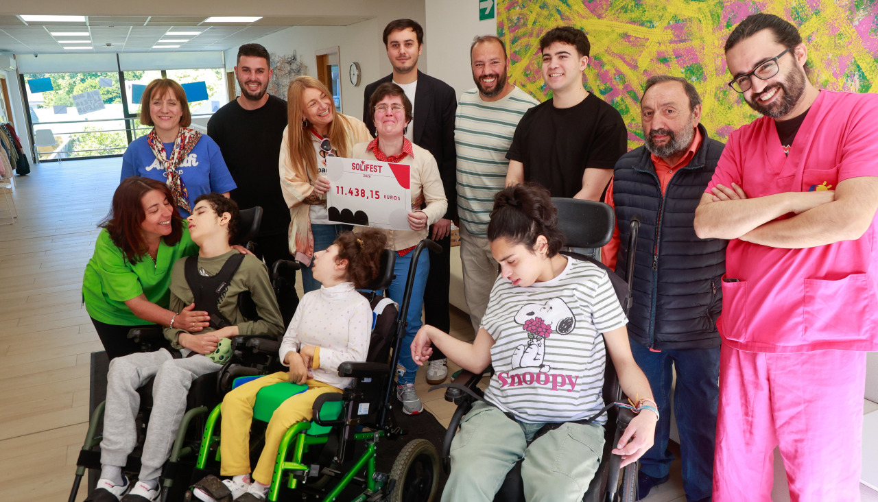 Entrega de la recaudación del Solifest