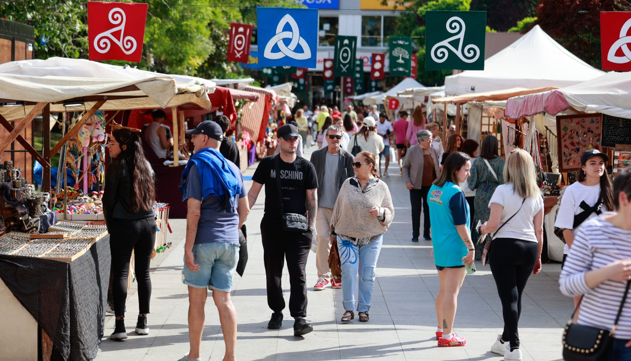 Inauguración de la Feira Celta de Santa Rita en Vilagarcía