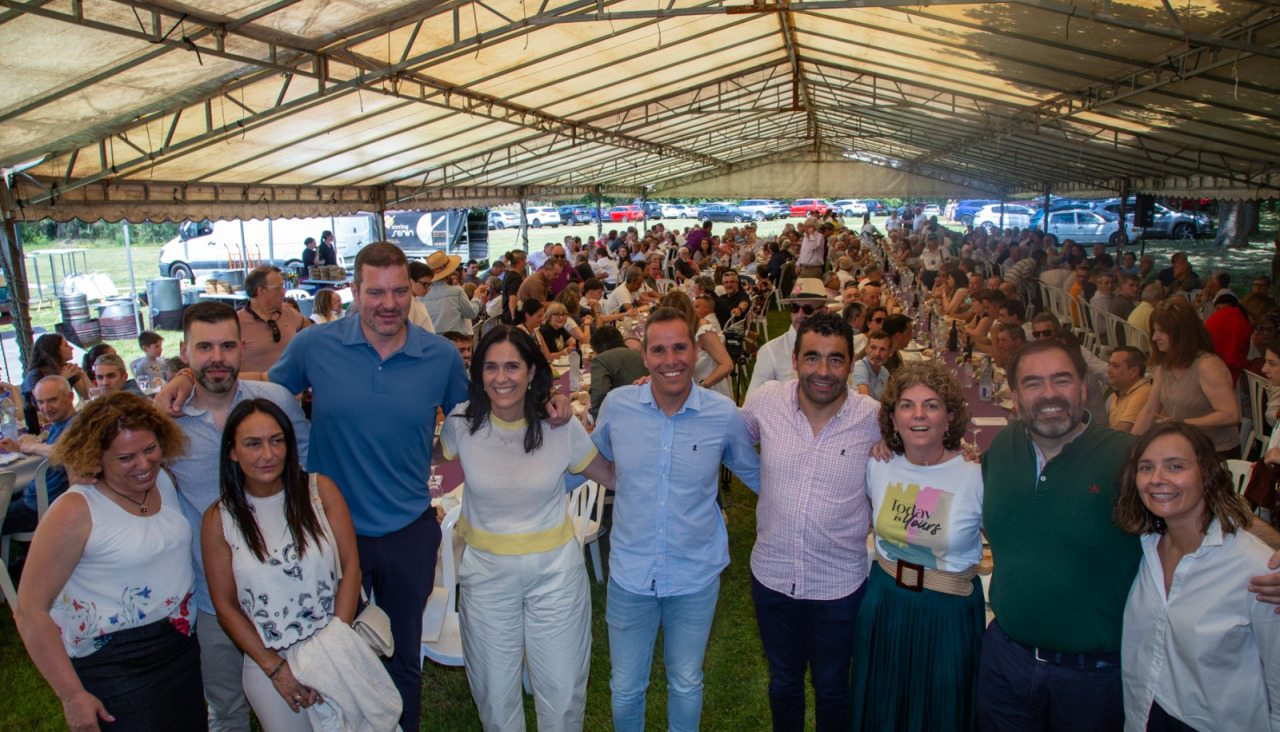 Xantar en Moraña organizado por el PP de Galicia
