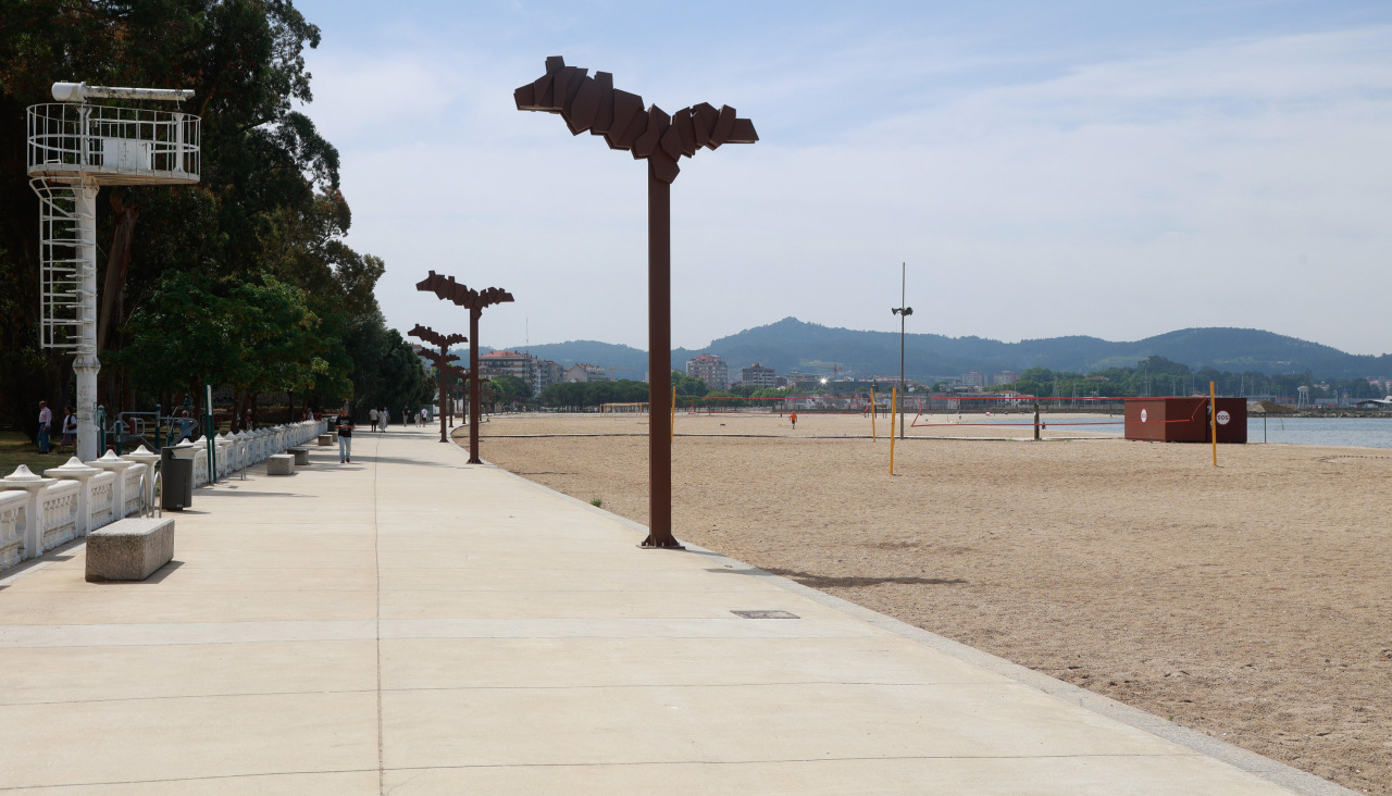 La playa de la Compostela en Vilagarcía