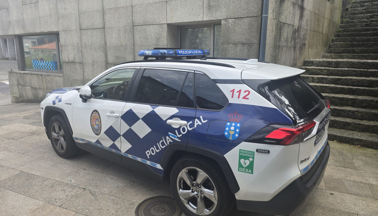 La Policía Local rianxeira llevó a cabo controles preventivos de alcoholemia y de detección de drogas durante l conducción