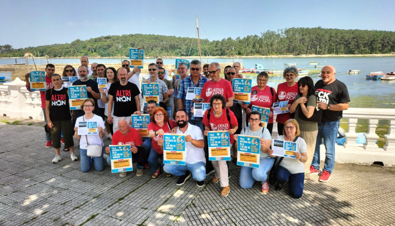 Convocantes de la manifestación del 14 de junio en defensa de la Ría de Arousa en la Illa