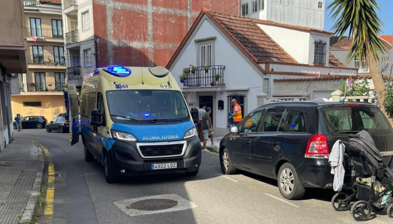 El suceso se registró en torno a las diez de la mañana en la Rúa Pintor Laxeiro