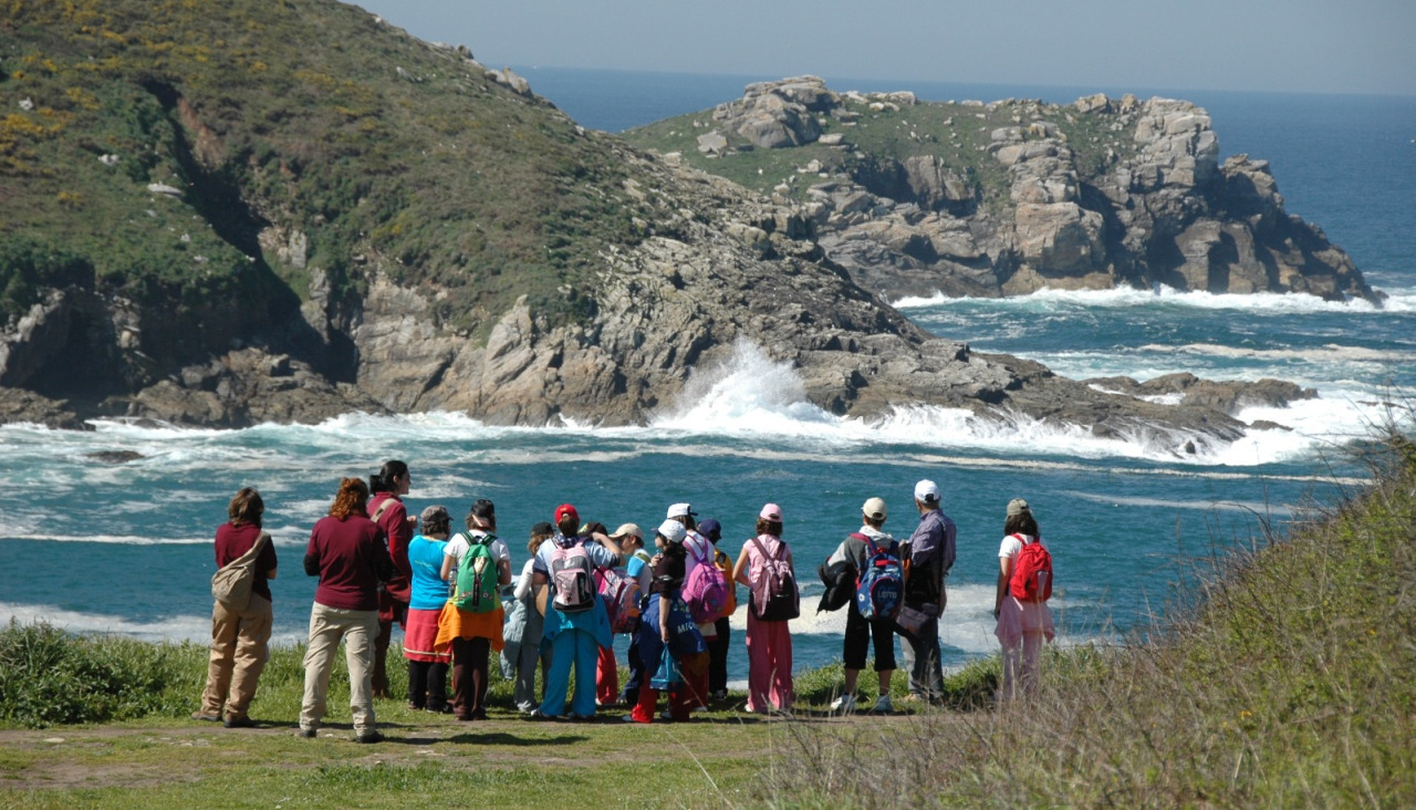 Un grupo de escolares que participa en ‘O Parque Nacional coa Escola’