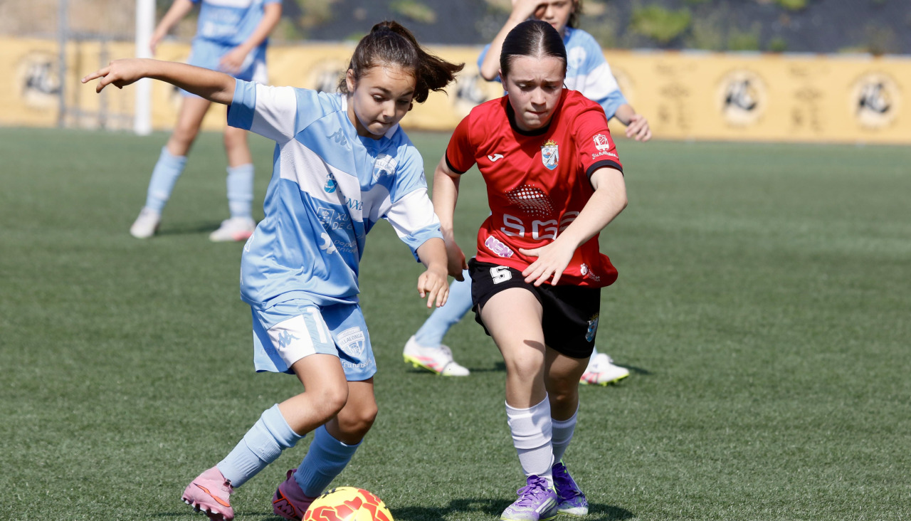 El Atlético Villalonga peleará por meterse en las semifinales de la RC Soccer Cup alevín en Vilaxoán