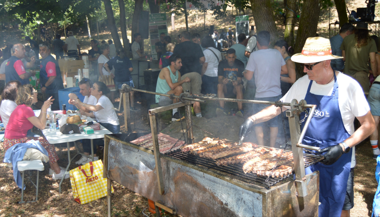 El churrasco fue una de las viandas que pudo disfrutar el público asistente a la Romaría das Fousas