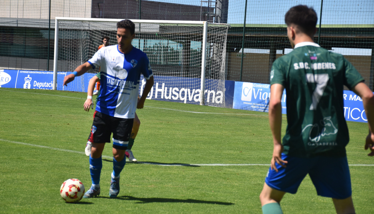 Moncho asisitió en el 1-1 y marcó el 1-2.JPG