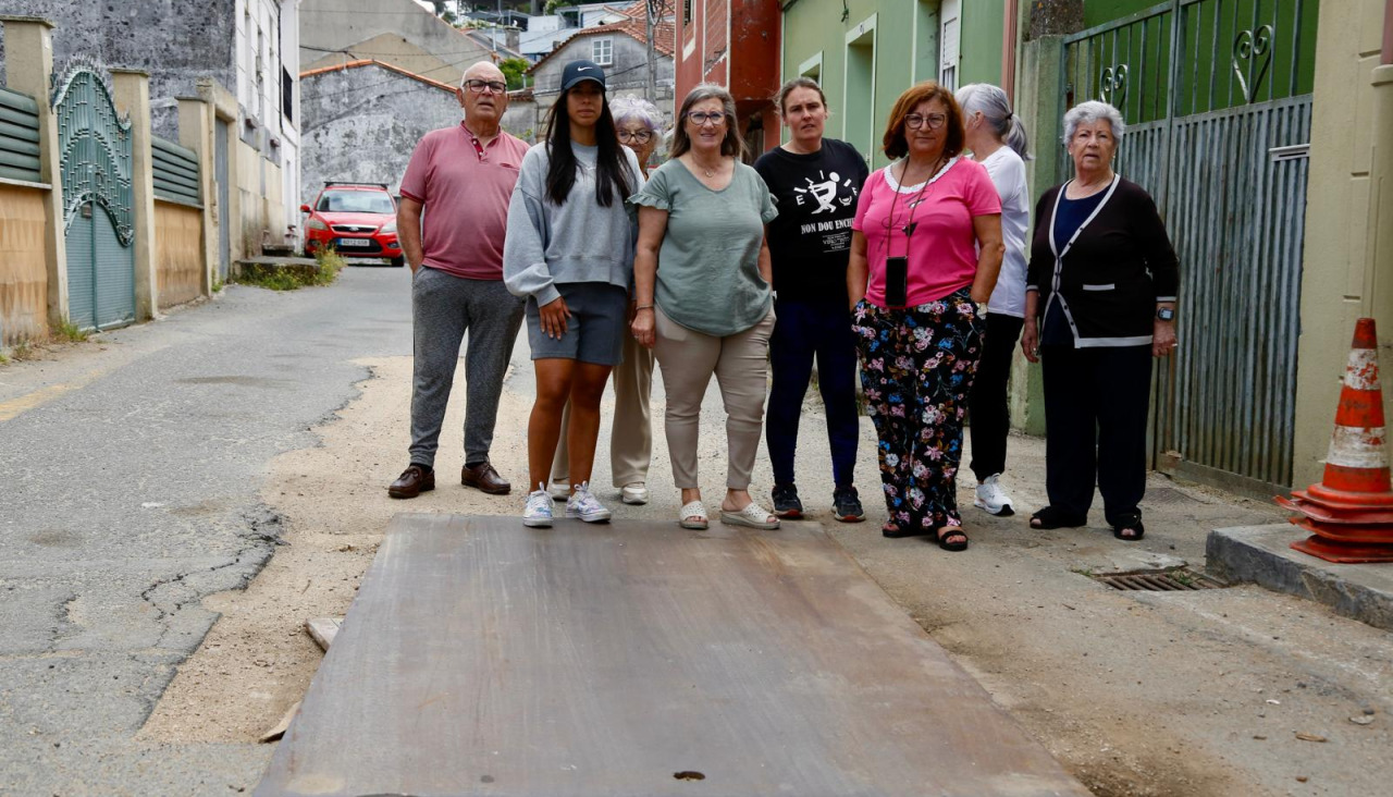 Los vecinos reivindican una mejora en la calle que está sin arreglar