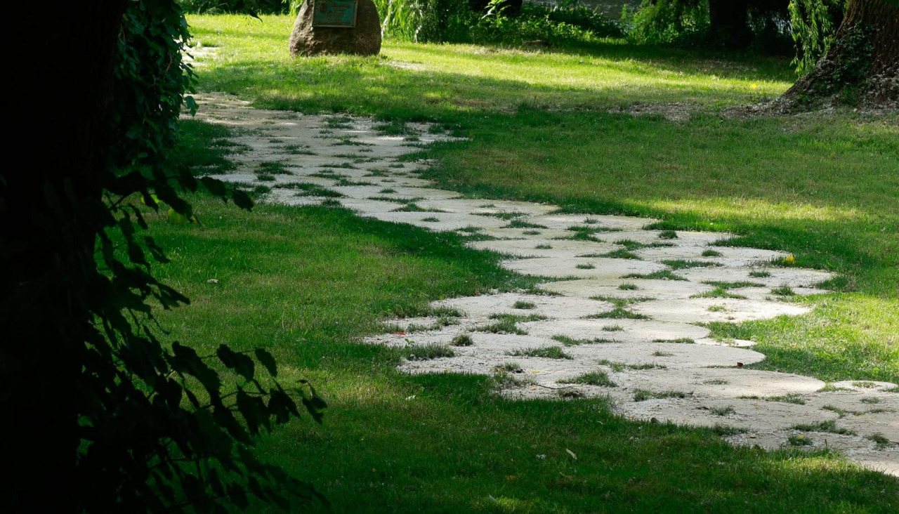 Uno de los espacios renovados de la Carballeira de Caldas