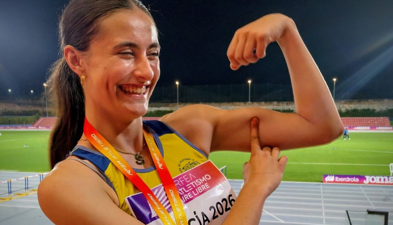 Sofía Paz celebra su gran resultado en Alicante con la medalla de bronce nacional colgada al cuello