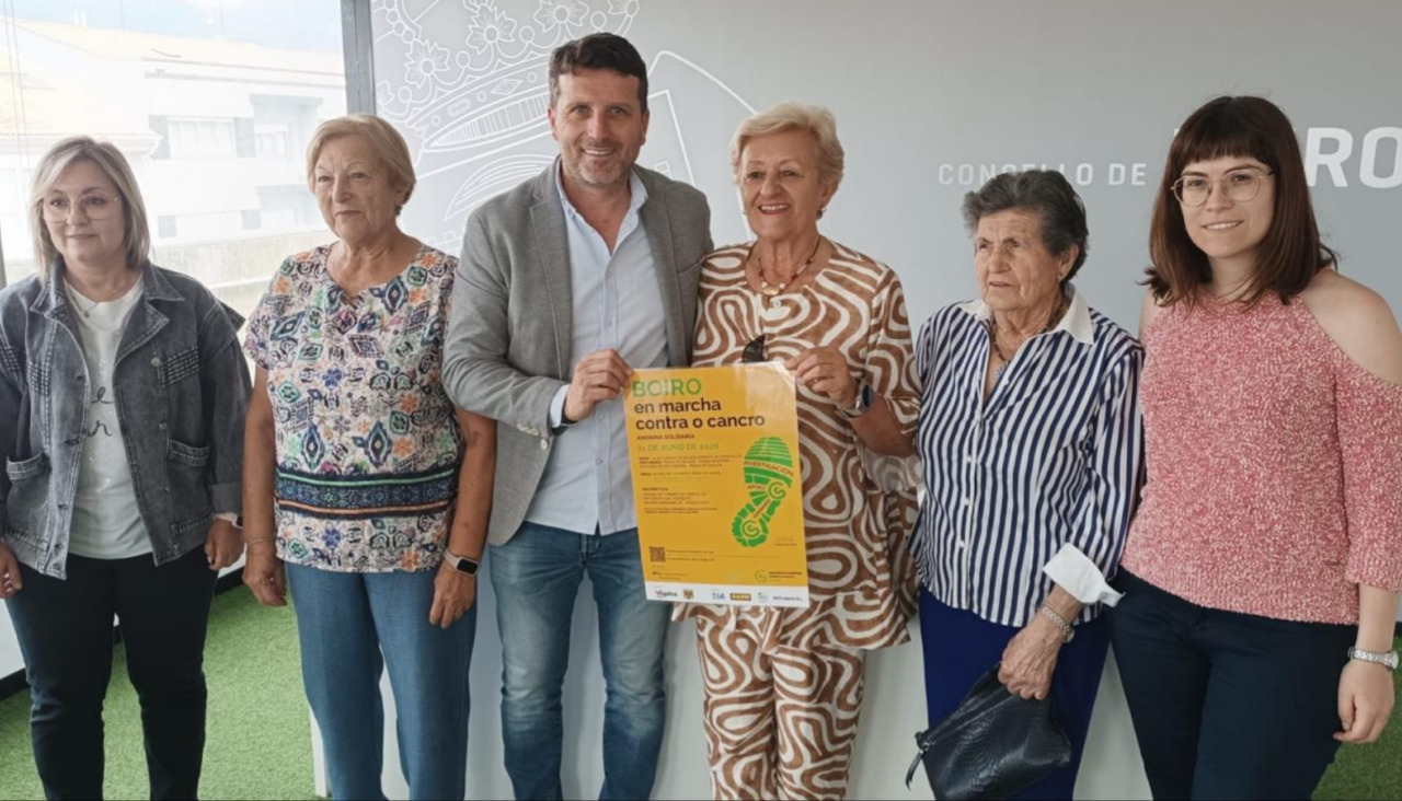 La presentación de la caminata solidaria de la junta local boirense de la AECC tuvo lugar en las dependencias del consistorio boirense