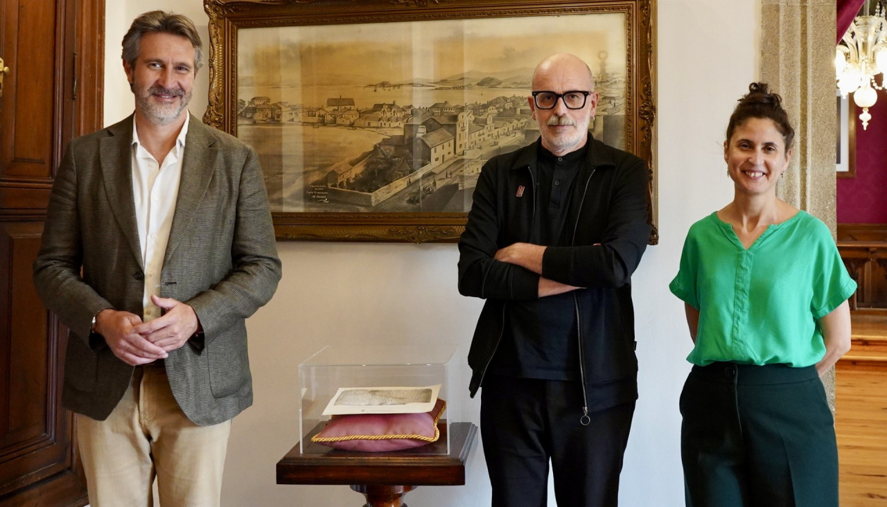 Calveiro con Varela y la edil de Cultura, Sonia Outón