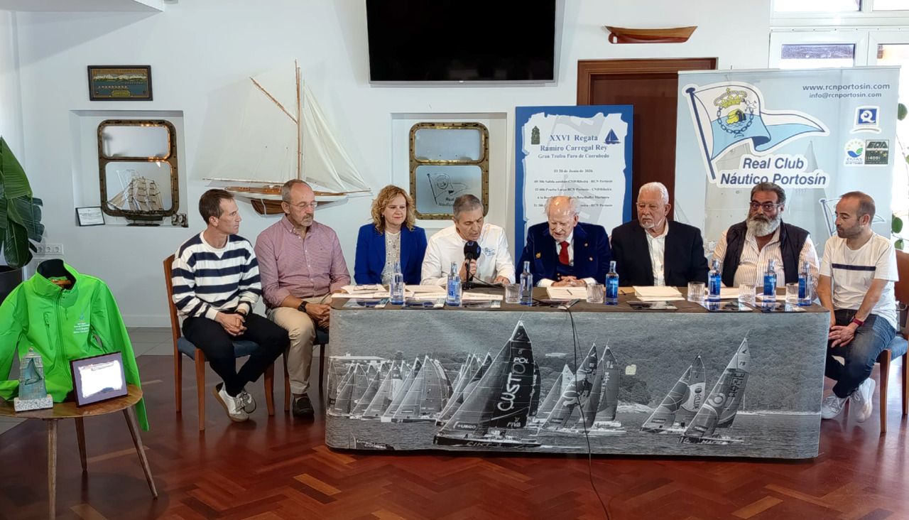 Un momento de la presentación (medios)
