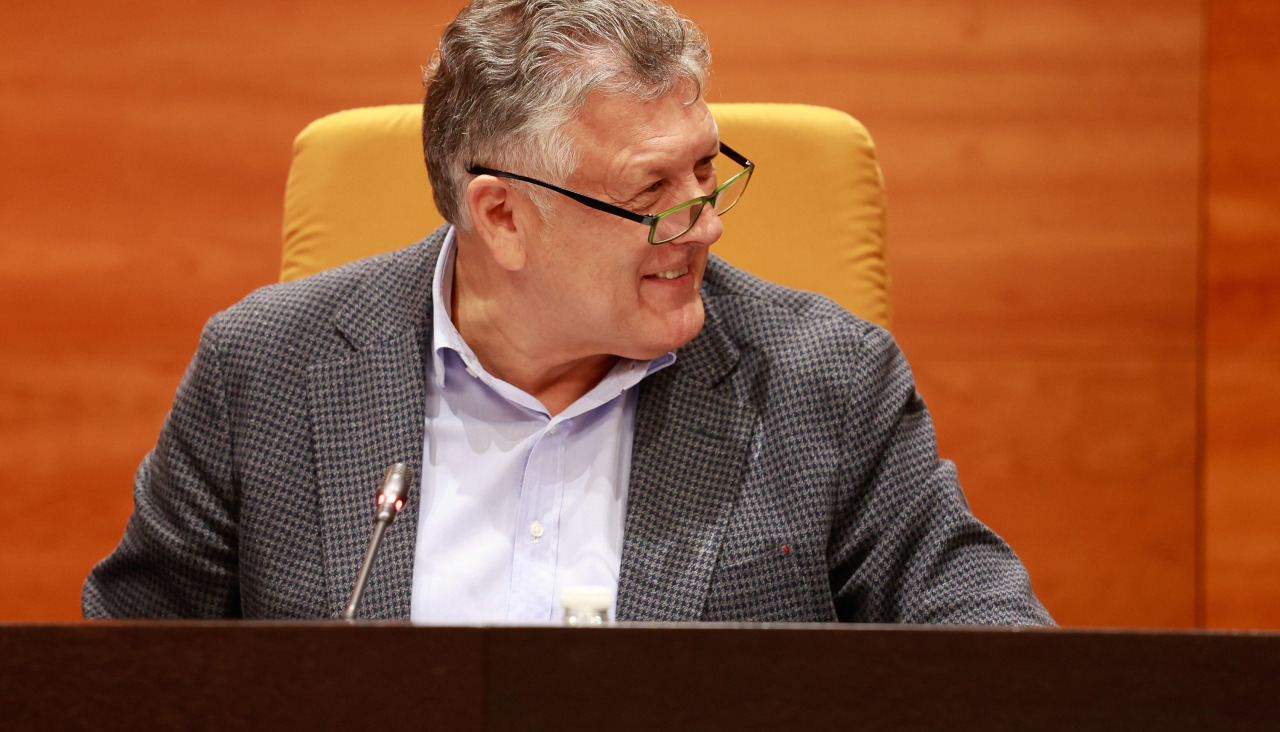 El alcalde de Sanxenxo, Telmo Martín, durante un Pleno