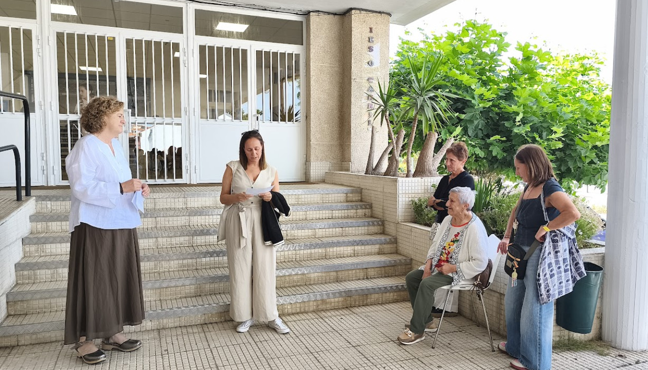 Inauguración de la placa de Mar Barral