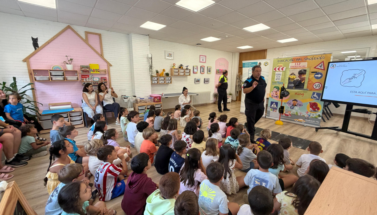 La charla del Poli Paco en el colegio Portonovo