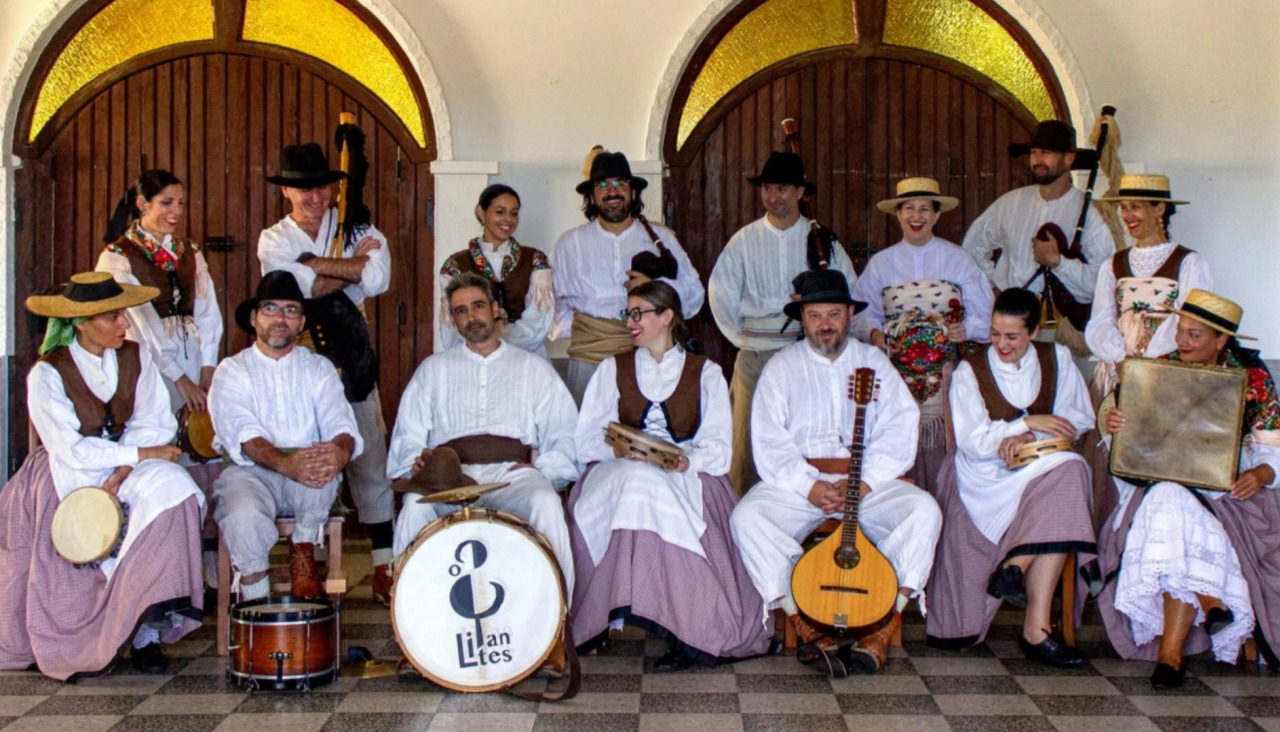 Las dianas y alboradas de los tres días de festejos correrán a cargo del grupo de gaitas Os Liantes de Artes