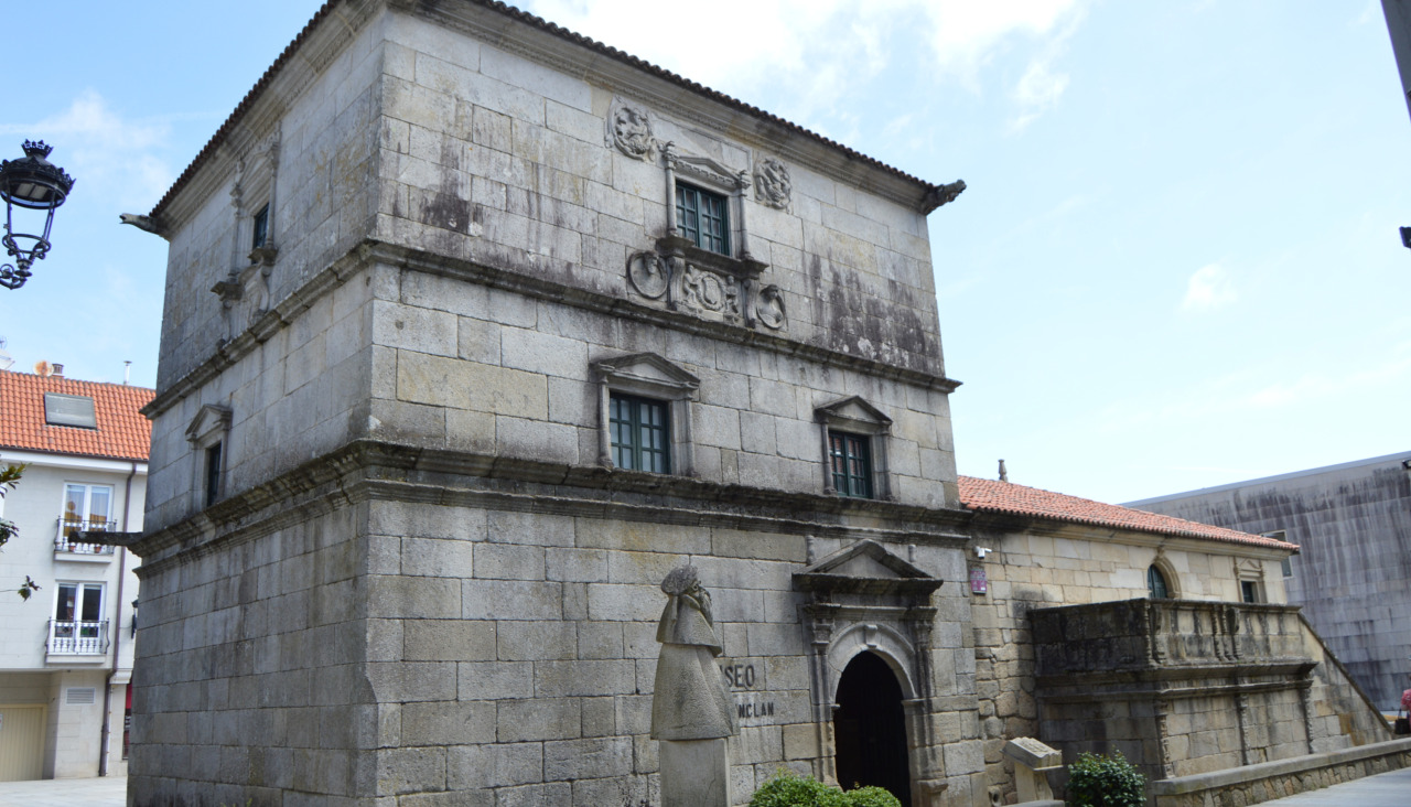 El Museo Valle Inclán de A Pobra está localizado en la histórica Torre de Bermúdez